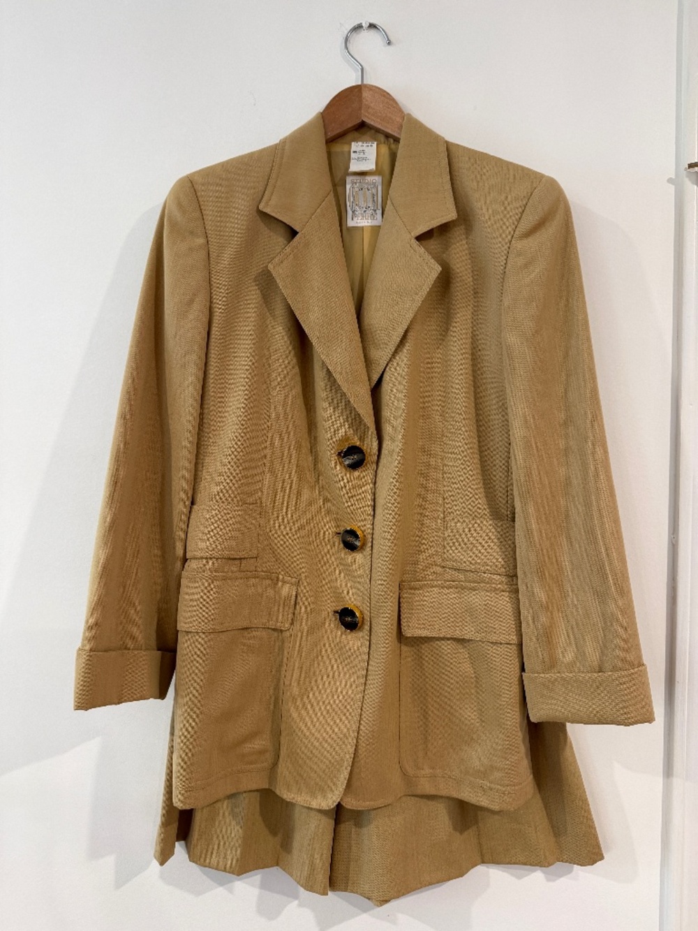 Vintage Studio 0001 by FERRE matching blazer & shorts, made in Italy, US 8.
